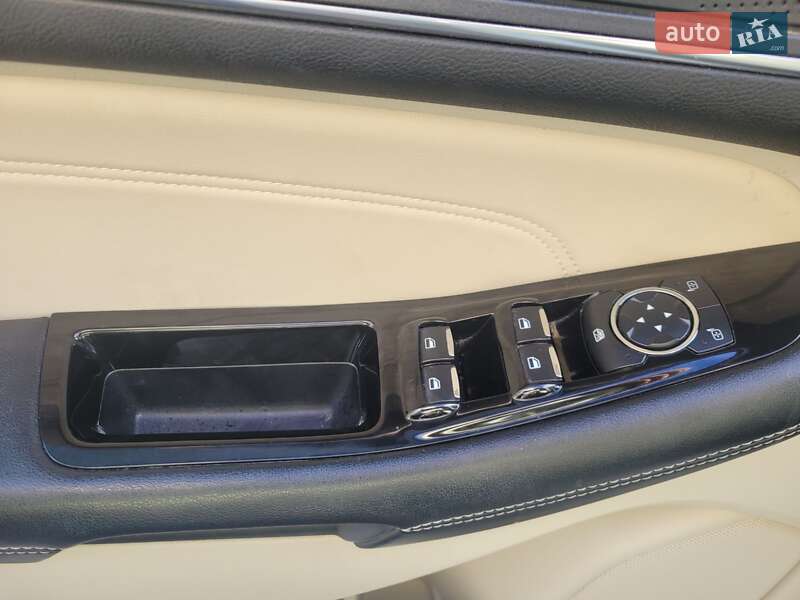 Позашляховик / Кросовер Ford Edge 2020 в Чорткові