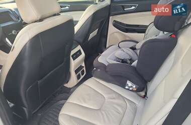 Позашляховик / Кросовер Ford Edge 2020 в Чорткові
