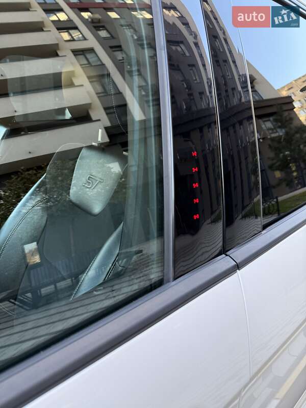 Позашляховик / Кросовер Ford Edge 2019 в Києві