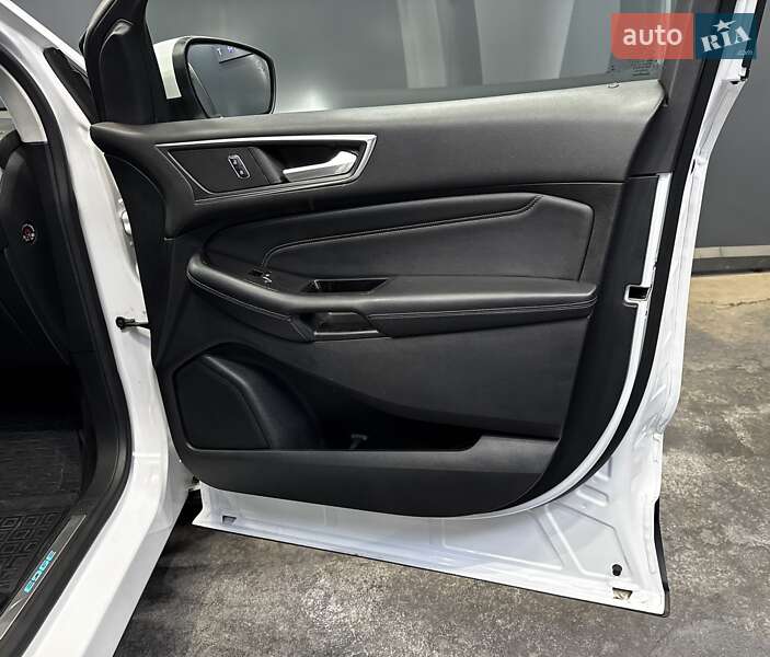 Позашляховик / Кросовер Ford Edge 2016 в Києві