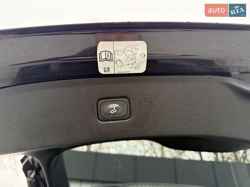 Внедорожник / Кроссовер Ford Edge 2018 в Владимире