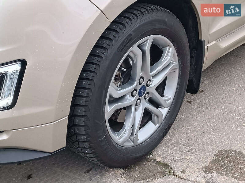 Позашляховик / Кросовер Ford Edge 2017 в Харкові