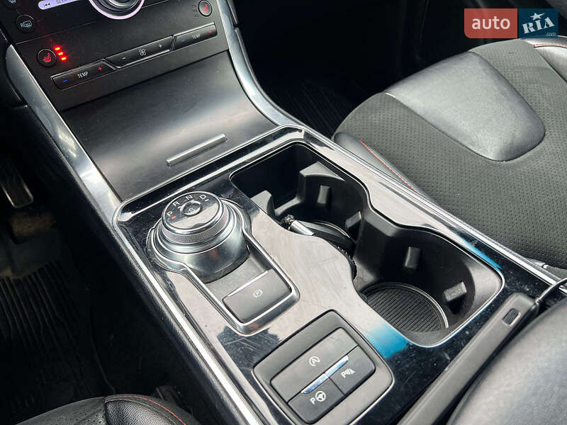 Внедорожник / Кроссовер Ford Edge 2019 в Киеве