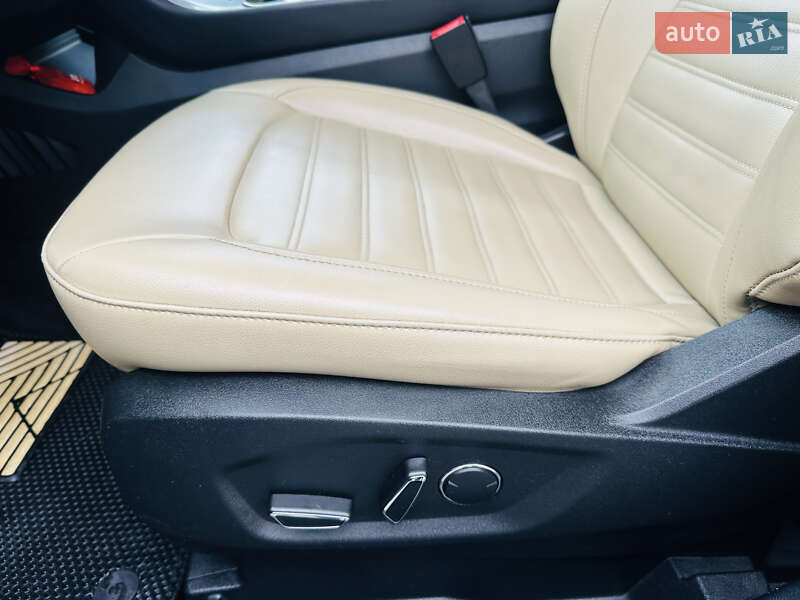 Внедорожник / Кроссовер Ford Edge 2018 в Каменском