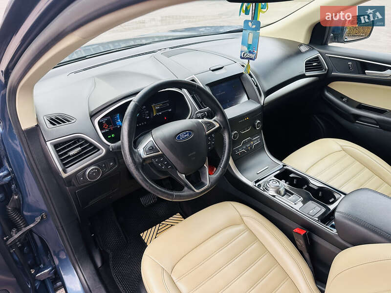 Внедорожник / Кроссовер Ford Edge 2018 в Каменском