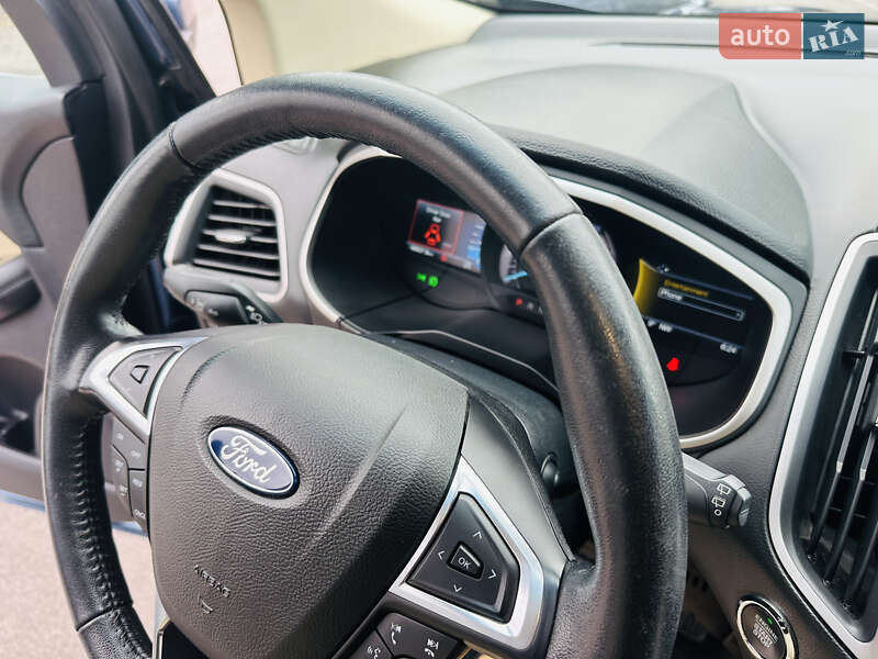 Внедорожник / Кроссовер Ford Edge 2018 в Каменском