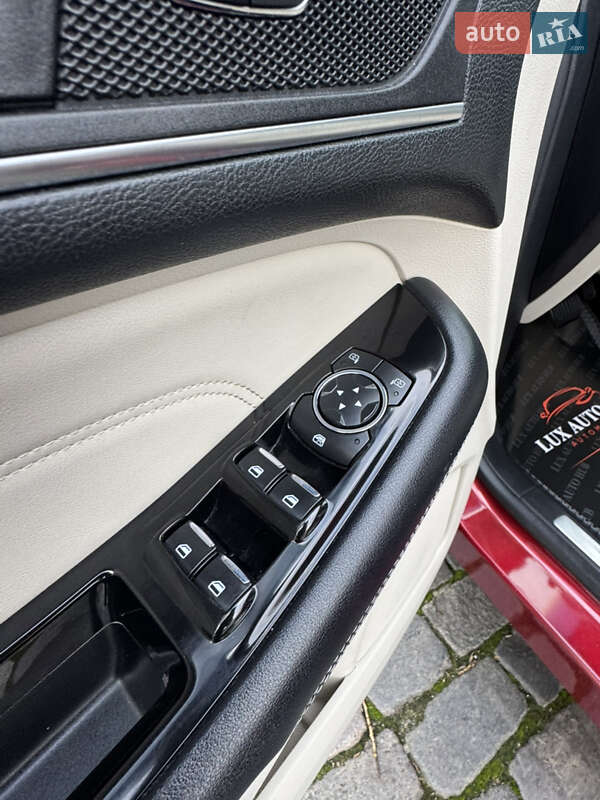 Внедорожник / Кроссовер Ford Edge 2016 в Киеве