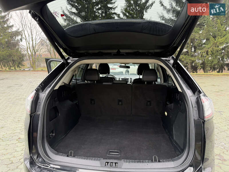 Позашляховик / Кросовер Ford Edge 2015 в Дубні