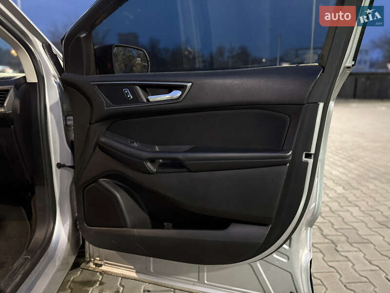 Позашляховик / Кросовер Ford Edge 2016 в Дніпрі