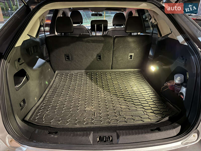 Позашляховик / Кросовер Ford Edge 2016 в Дніпрі