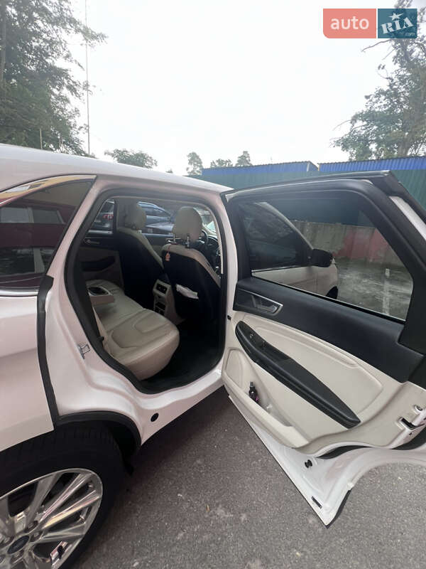 Позашляховик / Кросовер Ford Edge 2017 в Ірпені