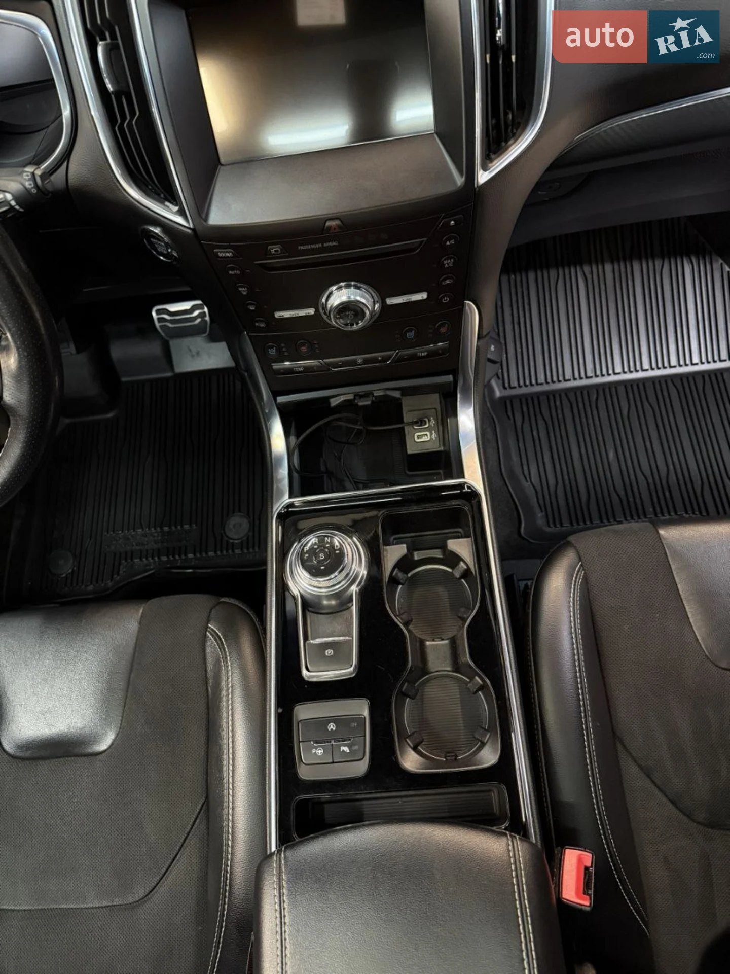 2019 Ford Edge - мініатюра 28