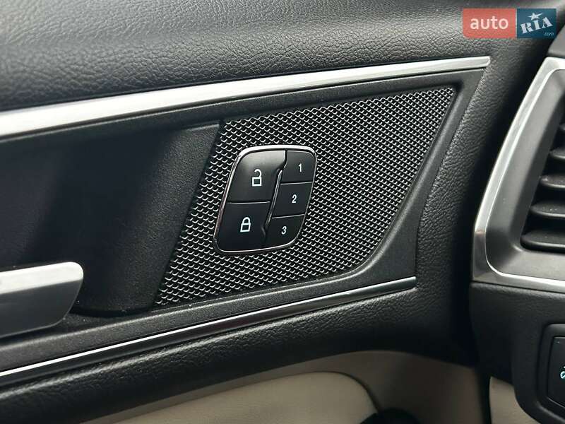 Позашляховик / Кросовер Ford Edge 2017 в Києві