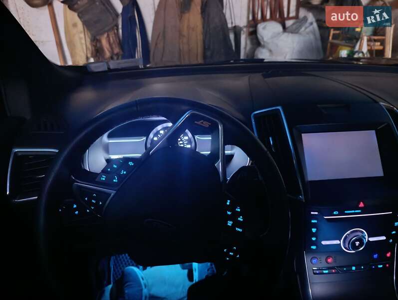 Внедорожник / Кроссовер Ford Edge 2018 в Киеве