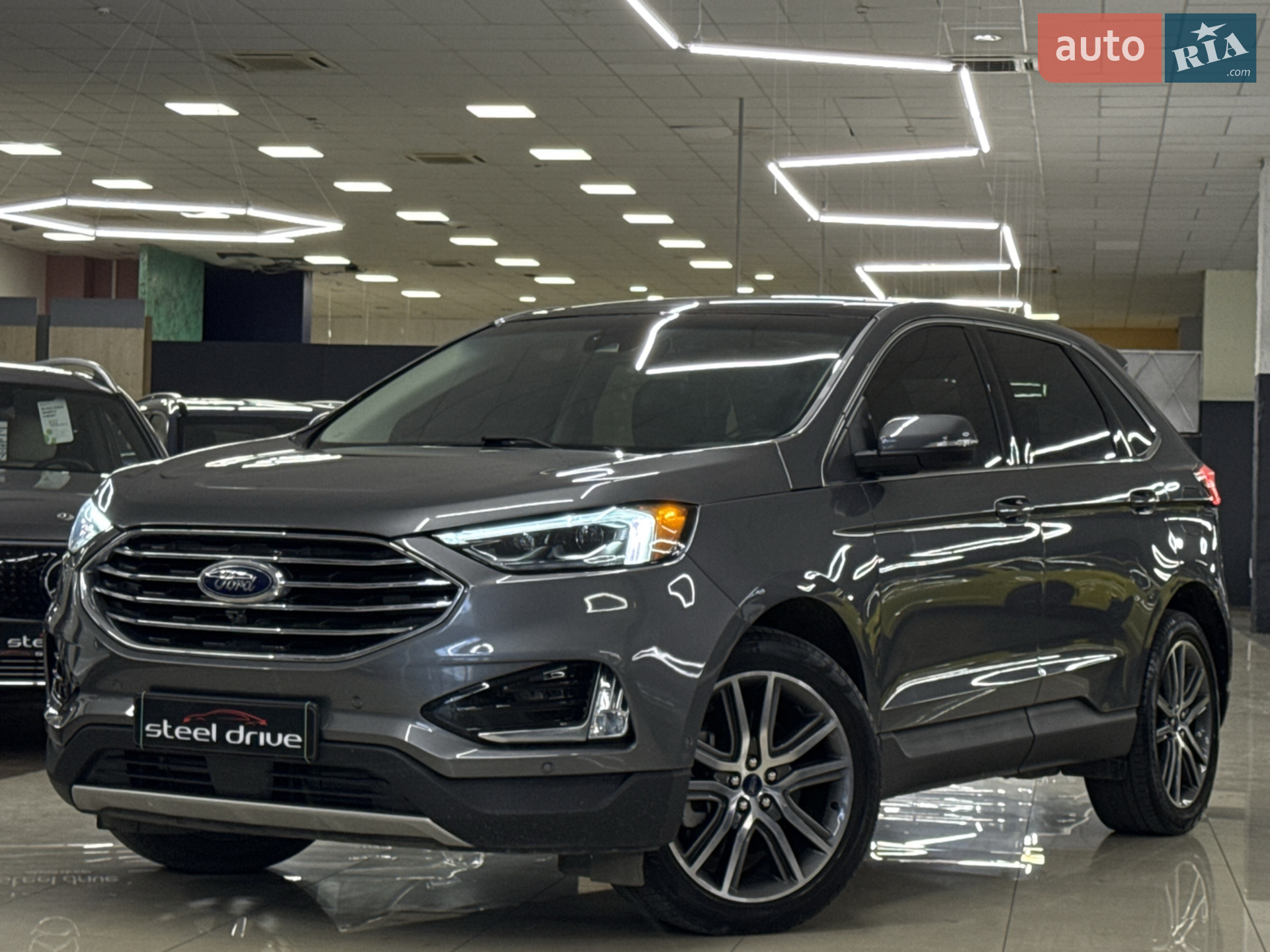 2021 Ford Edge - фото 1