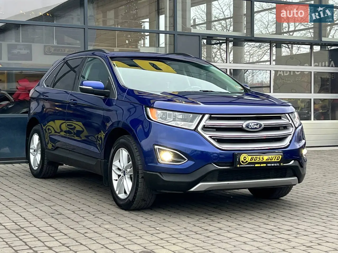 ID
50906

Ford Edge 2015 — стильний, комфортний та динамічний кросовер, який вирізняється надійністю та просторим салоном. Автомобіль пропонує впевнену керованість, комфортну підвіску та сучасний дизайн. Усередині — зручне ергономічне сидіння водія, якісні матеріали та багато місця для пасажирів і багажу. Потужний двигун забезпечує хорошу динаміку, а високий дорожній просвіт дозволяє впевнено почуватися як у місті, так і на трасі. Чудовий вибір для сім’ї та щоденних поїздок.