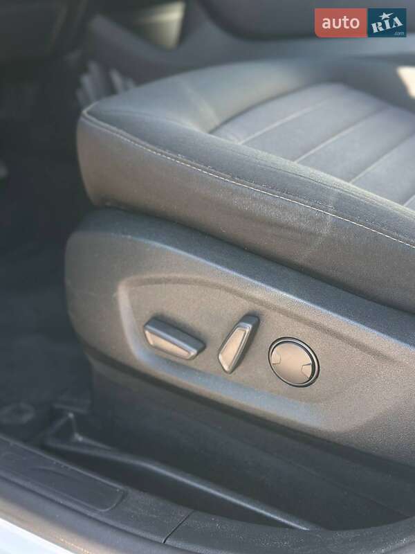 Внедорожник / Кроссовер Ford Edge 2020 в Киеве