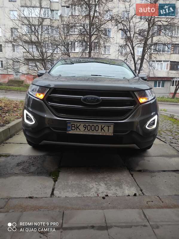 Позашляховик / Кросовер Ford Edge 2016 в Рівному