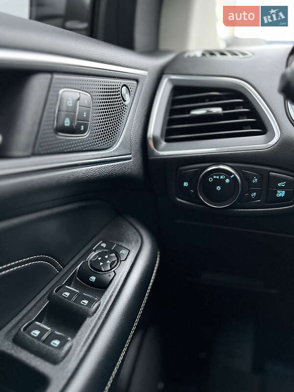 Внедорожник / Кроссовер Ford Edge 2021 в Лубнах