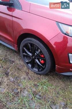 Внедорожник / Кроссовер Ford Edge 2016 в Мене