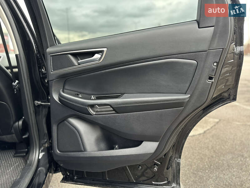 Внедорожник / Кроссовер Ford Edge 2017 в Киеве