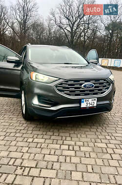Позашляховик / Кросовер Ford Edge 2019 в Рівному
