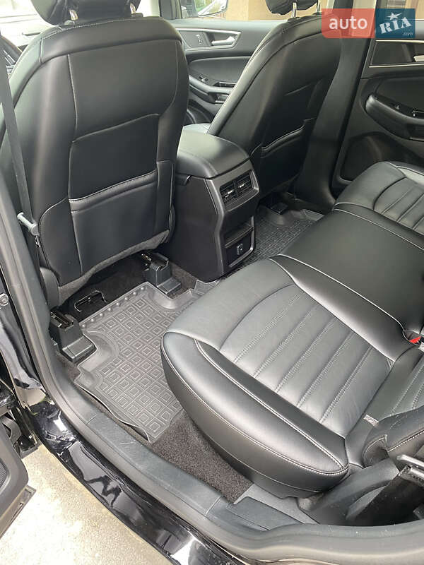 Позашляховик / Кросовер Ford Edge 2018 в Києві