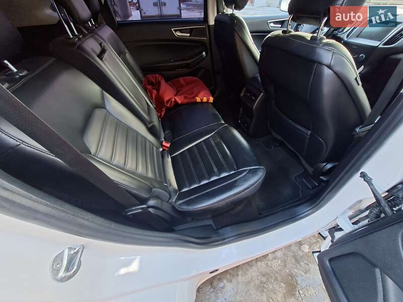 Позашляховик / Кросовер Ford Edge 2019 в Жовкві