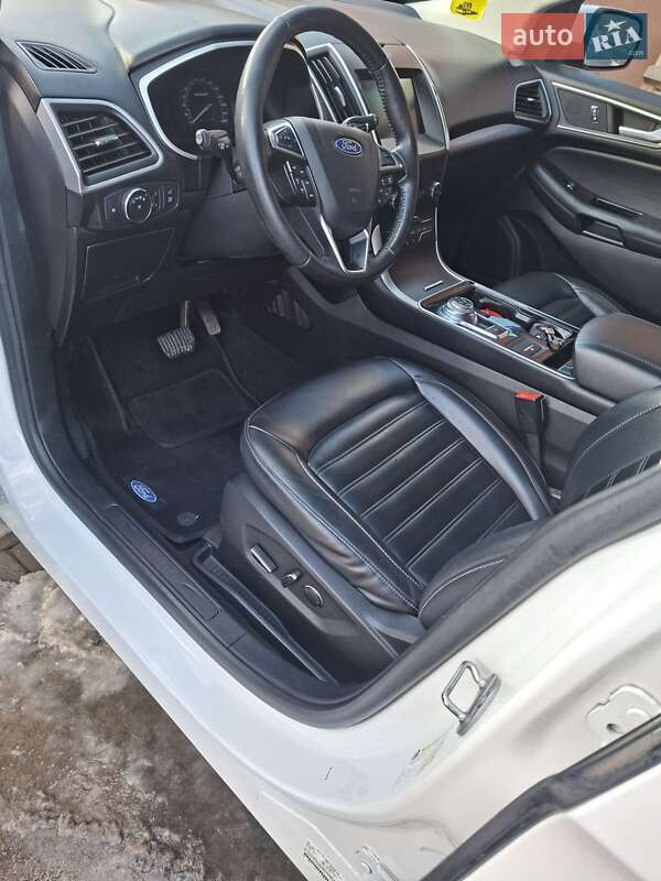 Позашляховик / Кросовер Ford Edge 2019 в Жовкві