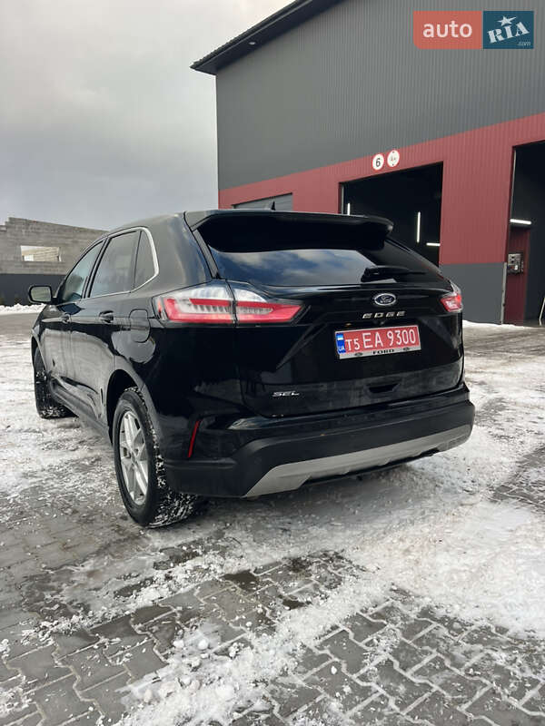 Позашляховик / Кросовер Ford Edge 2021 в Дубні
