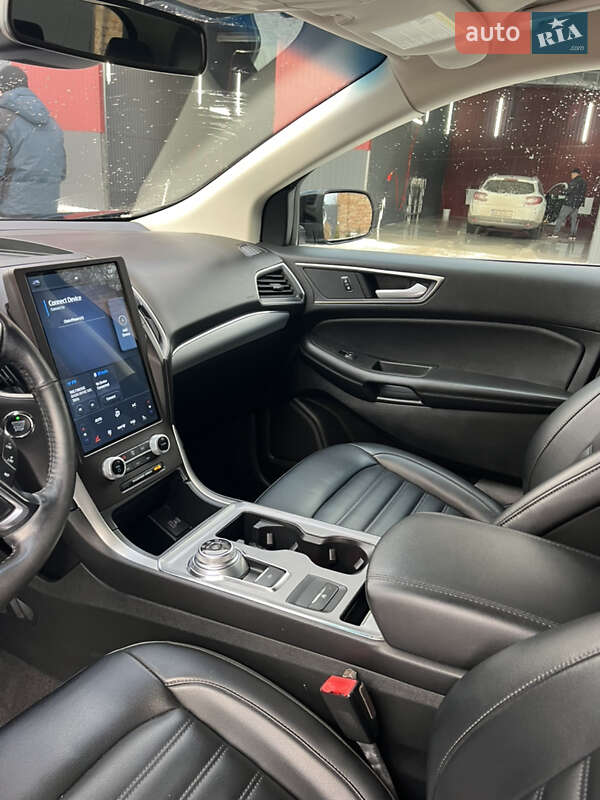 Позашляховик / Кросовер Ford Edge 2021 в Дубні