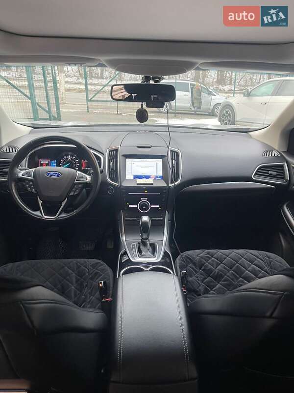Внедорожник / Кроссовер Ford Edge 2016 в Черновцах