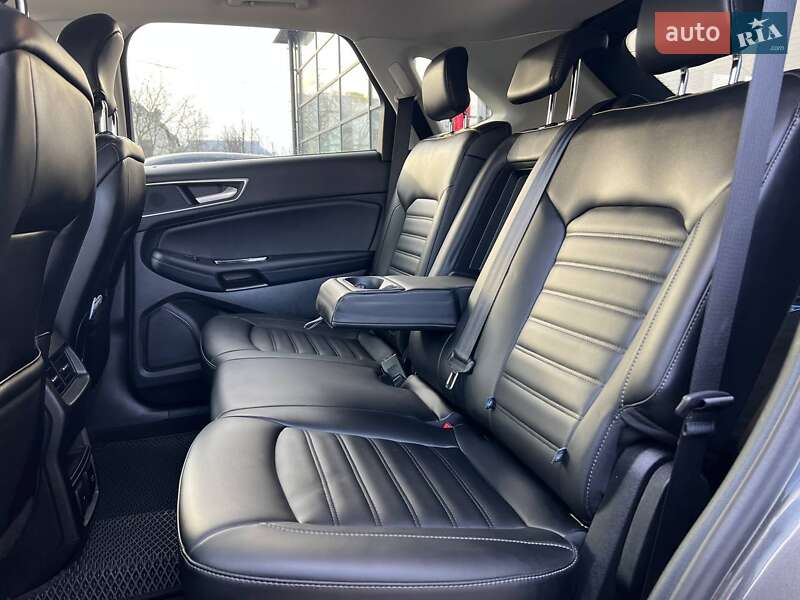Позашляховик / Кросовер Ford Edge 2018 в Івано-Франківську