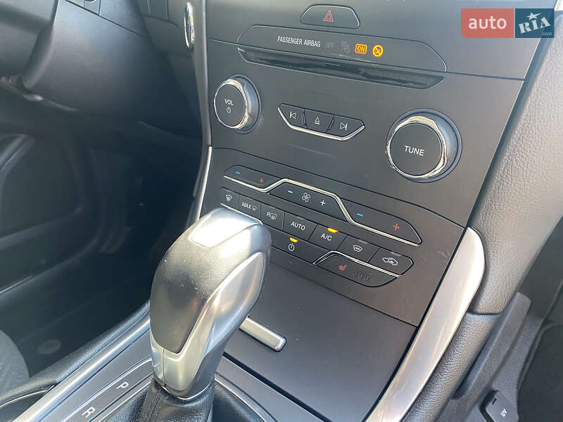 Внедорожник / Кроссовер Ford Edge 2017 в Киеве