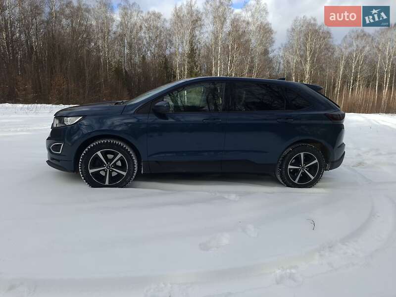Внедорожник / Кроссовер Ford Edge 2016 в Сторожинце