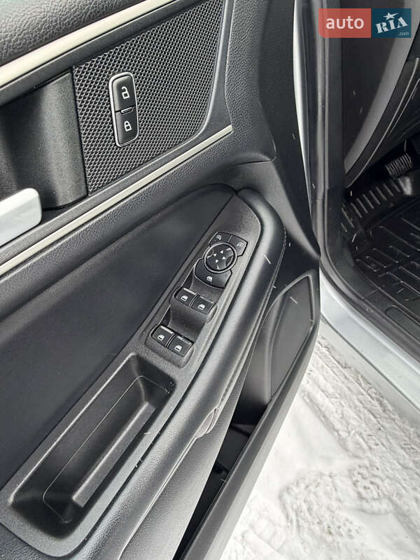 Внедорожник / Кроссовер Ford Edge 2022 в Дубно