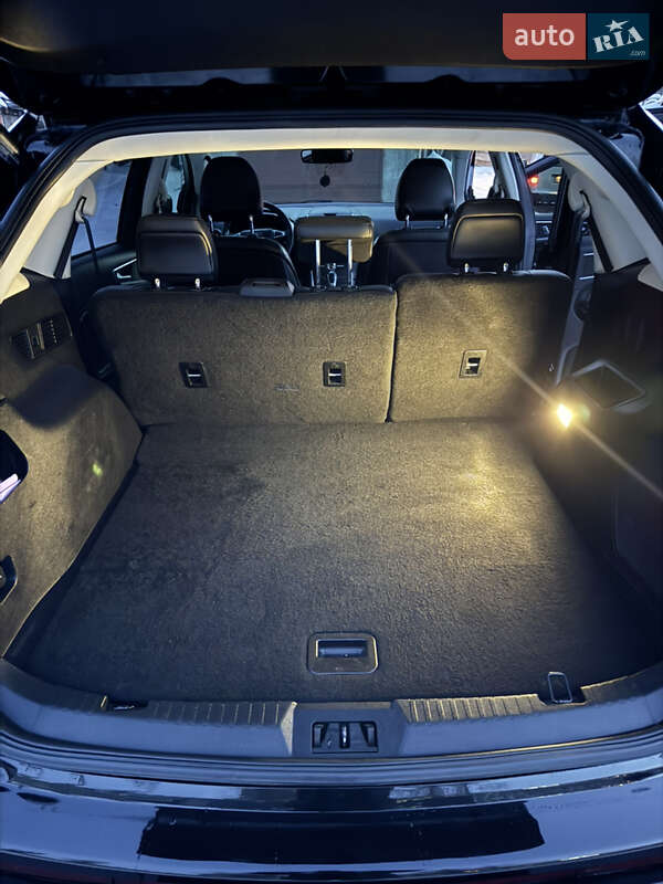 Позашляховик / Кросовер Ford Edge 2016 в Києві