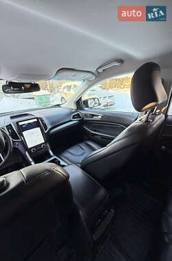 Позашляховик / Кросовер Ford Edge 2021 в Дубні