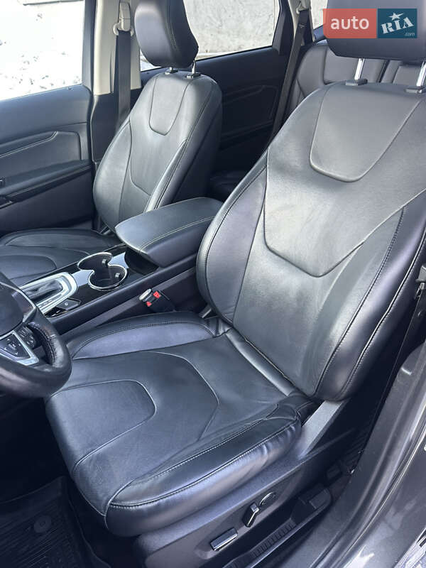 Внедорожник / Кроссовер Ford Edge 2017 в Киеве