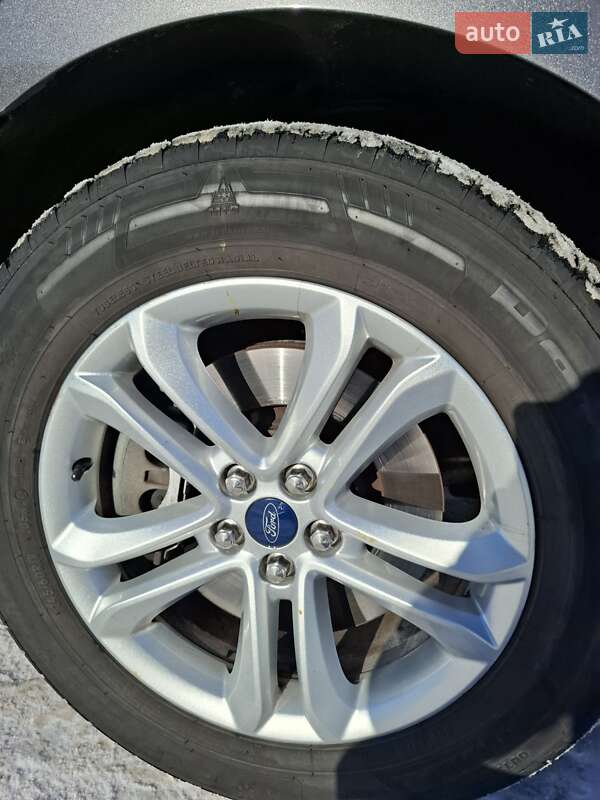 Позашляховик / Кросовер Ford Edge 2019 в Броварах