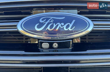 Внедорожник / Кроссовер Ford Edge 2015 в Черновцах