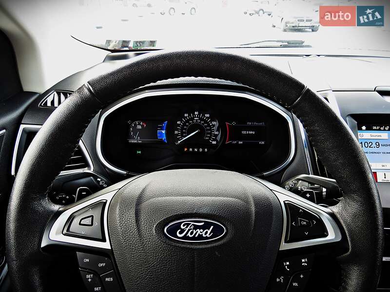 Позашляховик / Кросовер Ford Edge 2017 в Черкасах
