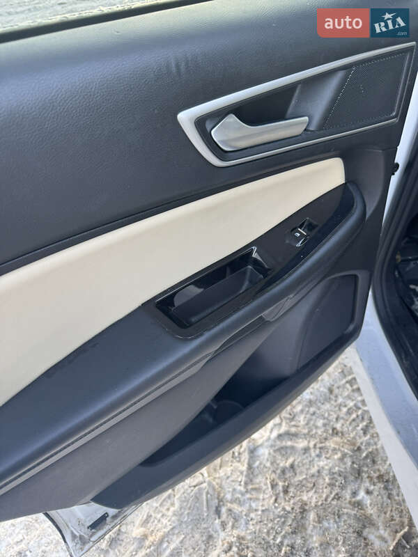 Внедорожник / Кроссовер Ford Edge 2016 в Запорожье