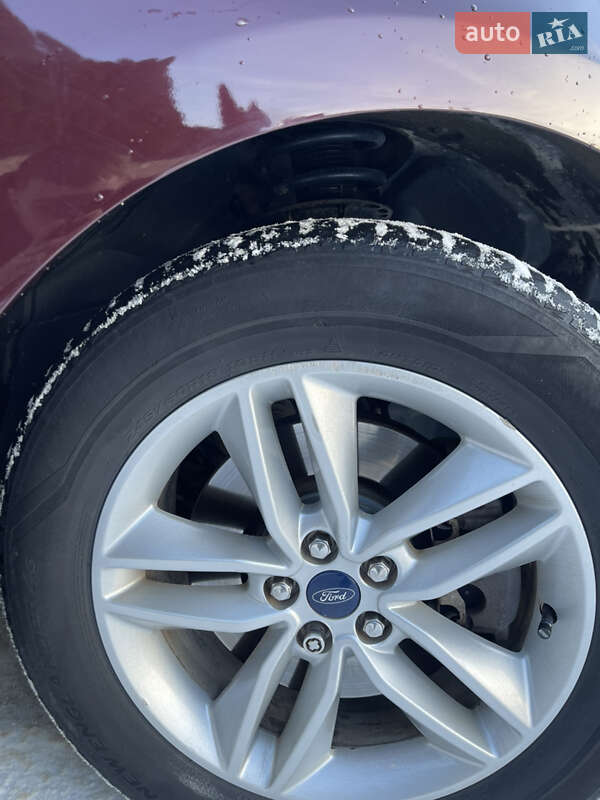 Внедорожник / Кроссовер Ford Edge 2017 в Надворной