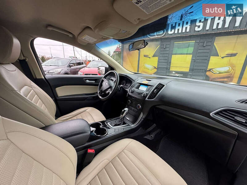Позашляховик / Кросовер Ford Edge 2017 в Стрию