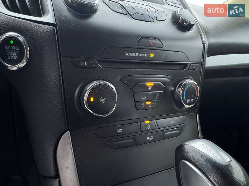 Позашляховик / Кросовер Ford Edge 2017 в Стрию