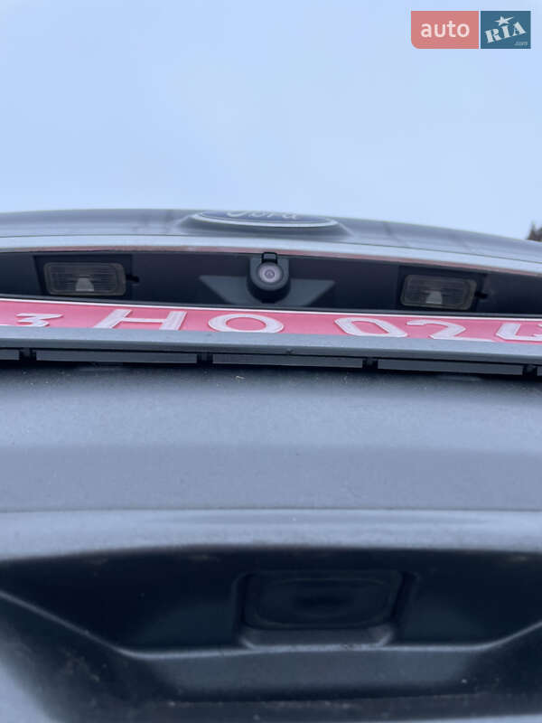 Позашляховик / Кросовер Ford Edge 2019 в Радехові