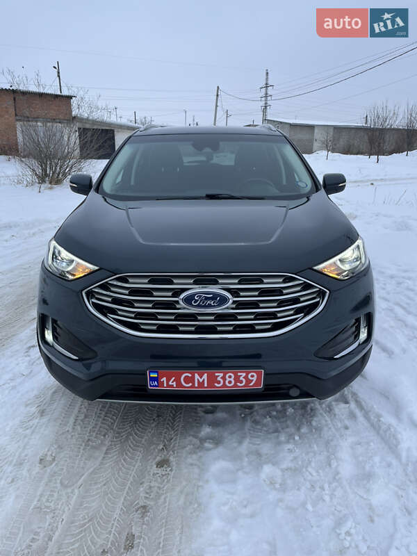Позашляховик / Кросовер Ford Edge 2019 в Стрию