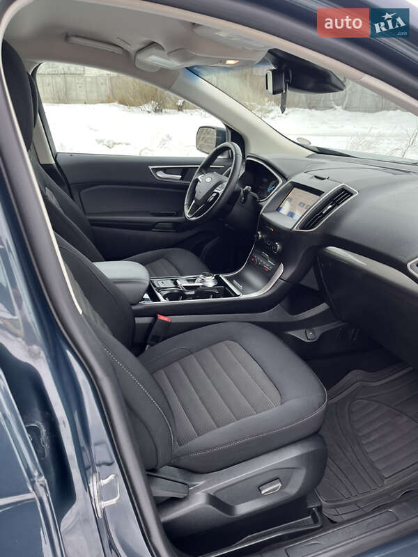 Позашляховик / Кросовер Ford Edge 2019 в Стрию