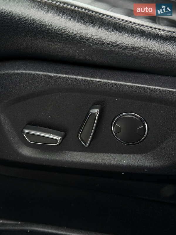 Позашляховик / Кросовер Ford Edge 2015 в Києві